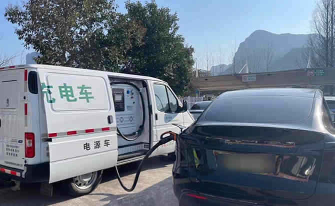 通道汽车搭电